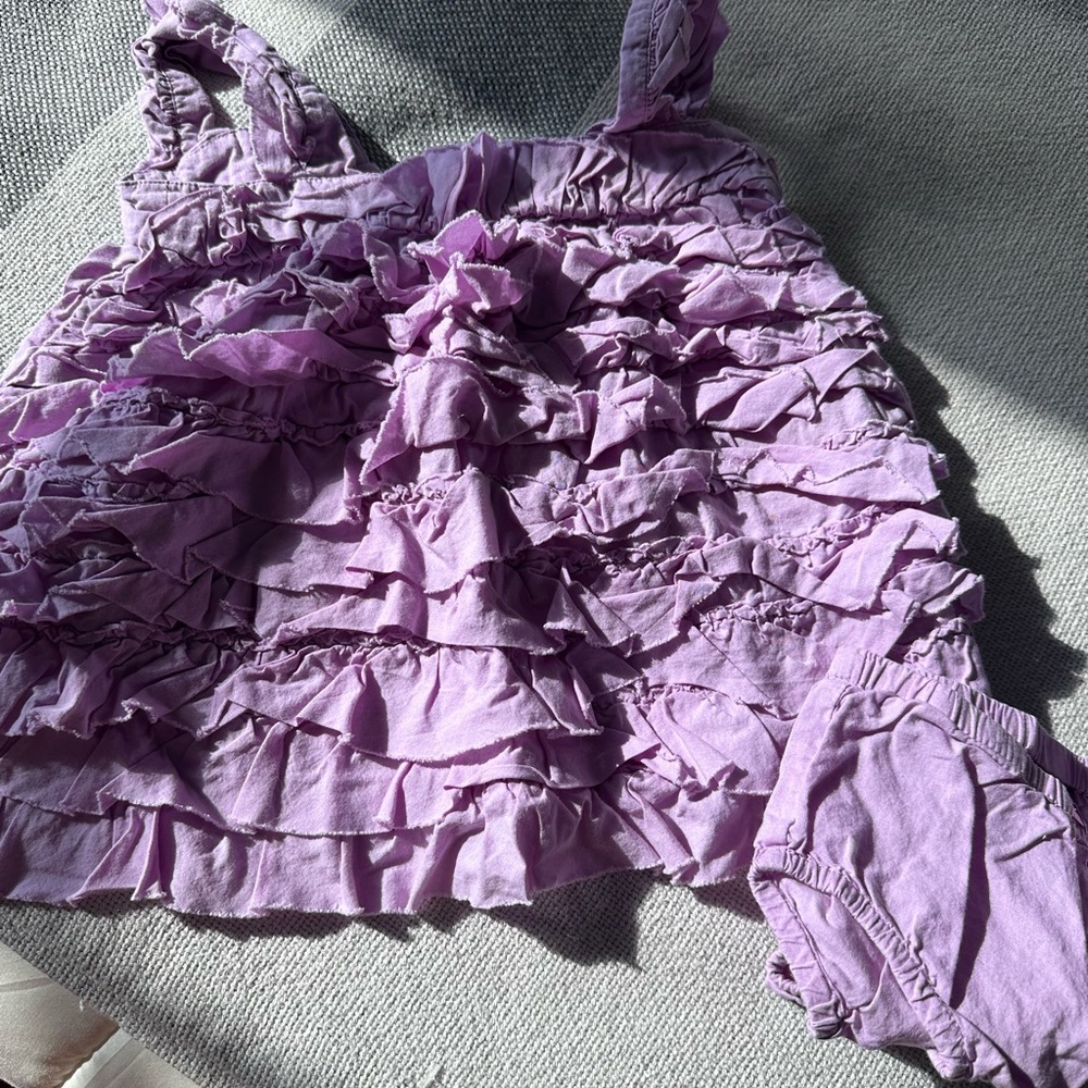 Baby Gap Ruffle Outfit 6-12